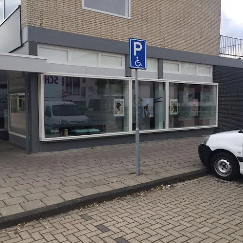 3 - Contour Hairstyling