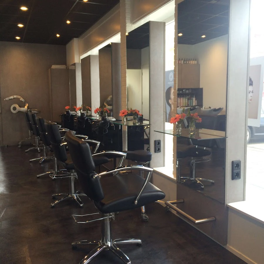 1 - Contour Hairstyling