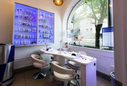 5 - Corner Life Salon Cork