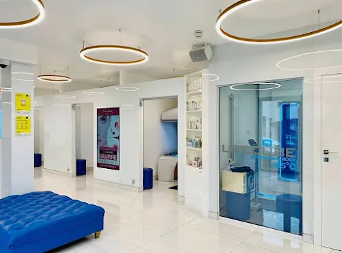 3 - Corner Life Salon Cork