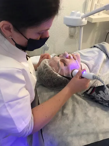 3 - Cosmetics Ylva Dayan