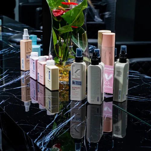 7 - Cosmetique 49 - Fariba Kia