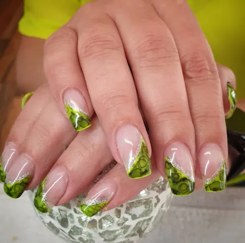 7 - Cover Nails Sabine