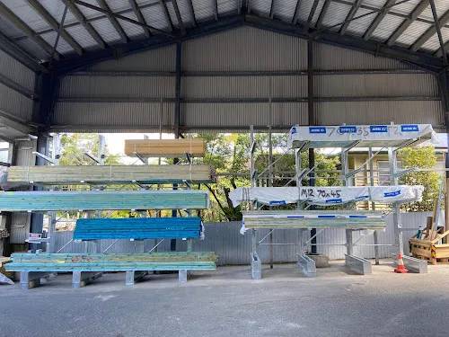 6 - Crackers Mens Barbershop