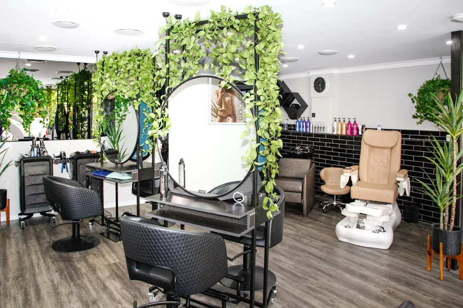 1 - Creative Colourful Nails & Beauty