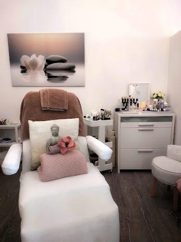 7 - Crown Beauty - Hannover