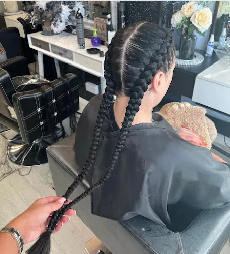 4 - Cruze Hairdressing