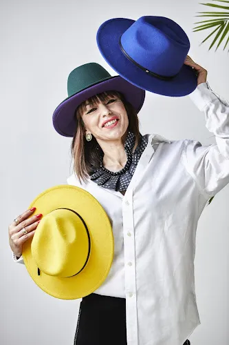 2 - Cut And Color V/anette Madsen