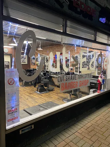7 - CUT EDGE BARBERS