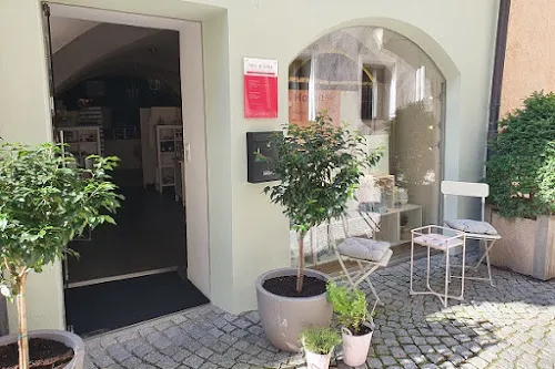 3 - Cut&Style Herrenfriseur