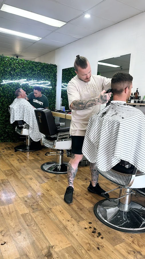 1 - Cutting Crew for Men