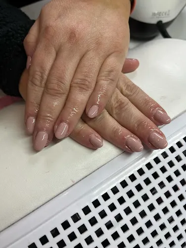 5 - CUTTING EDGE HAIR STUDIO EDENDERRY