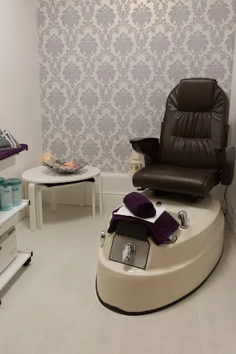 5 - CUTTING EDGE HAIR STUDIO JOHNSTOWNBRIDGE