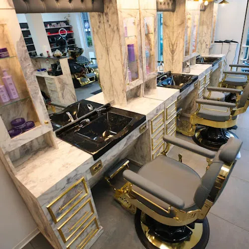 3 - CYA-Friseursalon