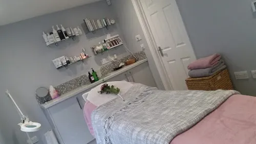 8 - D-Fine Barbers Fallowfields Estate