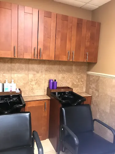 4 - Da Paul Salon at City Square