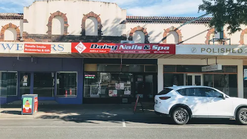 7 - Daisy Nails & Spa Benalla
