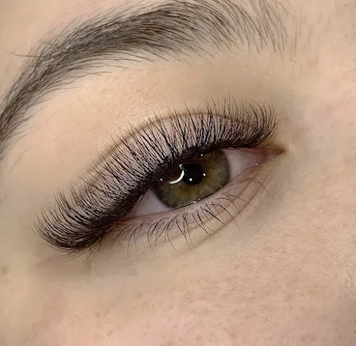 2 - Daisy Nails & Spa Benalla