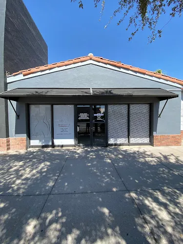 2 - Dannys Barber & Beauty Salon