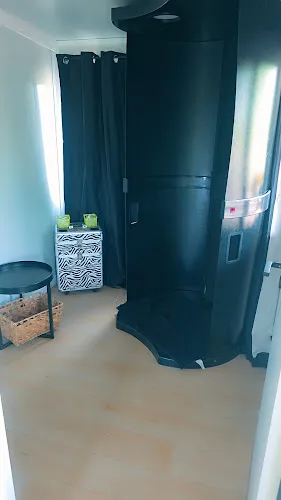 6 - Dapper & Dame Casuarina, Darwin