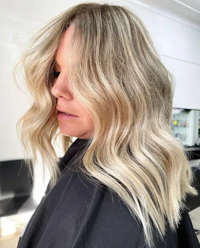 7 - Darling Hair Artistry