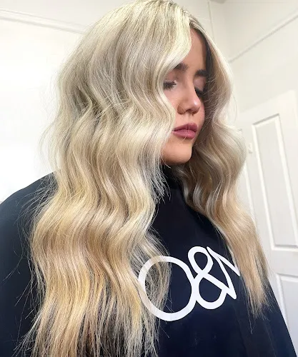 4 - Darling Hair Artistry