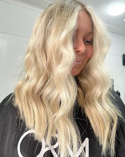 6 - Darling Hair Artistry