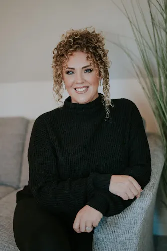 2 - Darren Bunch Hairdressing