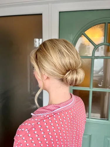 4 - Darren Bunch Hairdressing