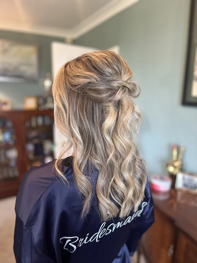 1 - Darren Bunch Hairdressing