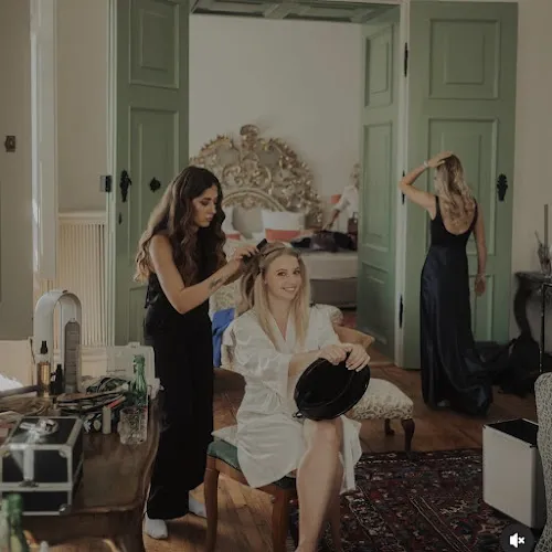 7 - Darwish friseur Barber Shop