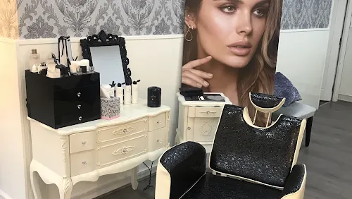 1 - Debbie Beauty and Brows