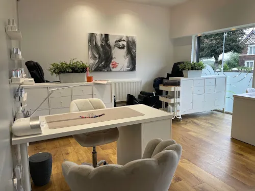 7 - Debbies Tan & Nail Salon