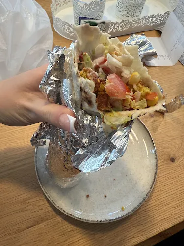 6 - dede Kebab Lounge