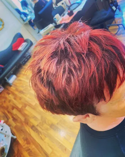 4 - Dee Vaughan’s Hair Salon