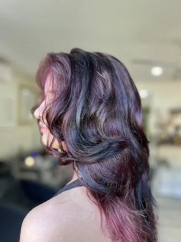 2 - Deede Styles Hair and Beauty Salon