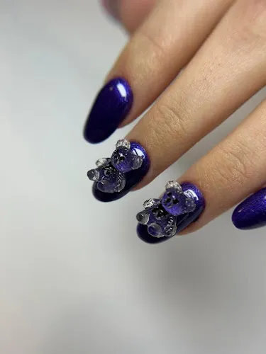 2 - Deer Nails STUDIO