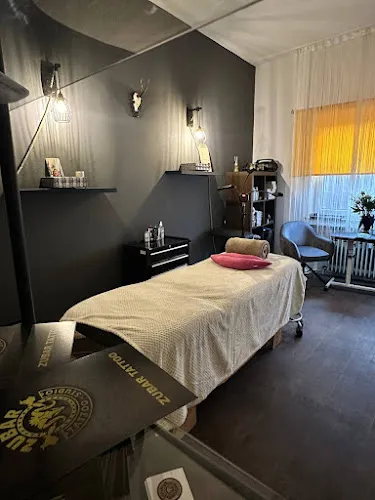 5 - Deluxe Beauty / Aachen