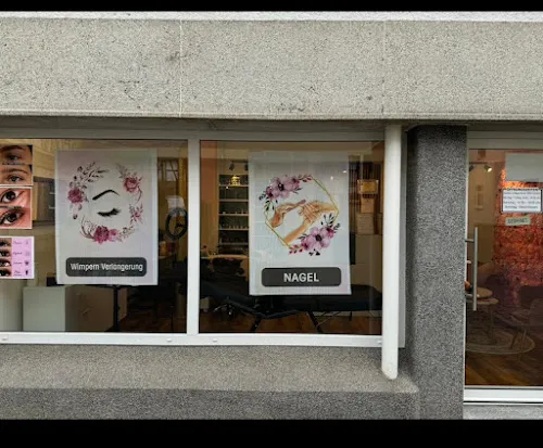 6 - DELUXE LASER - BEAUTY STUDIO - HEAD SPA - LIMBURG