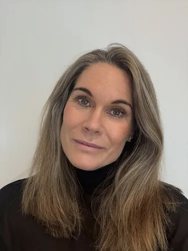 1 - Den Gyldne Saks / Rifai