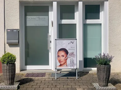 6 - Denis Beauty Kosmetik