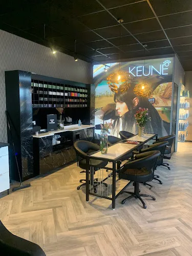 3 - Deniz Lash Studio