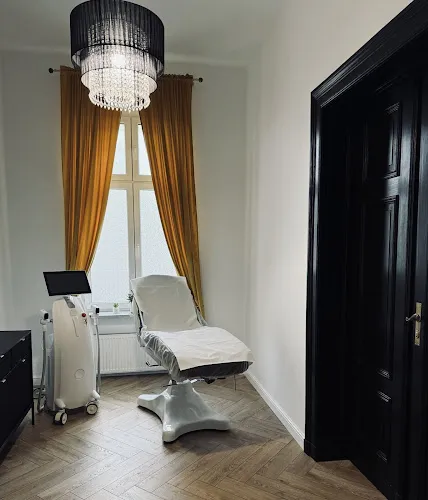 4 - Depilacja laserowa- Sekret Gładkiego Ciała