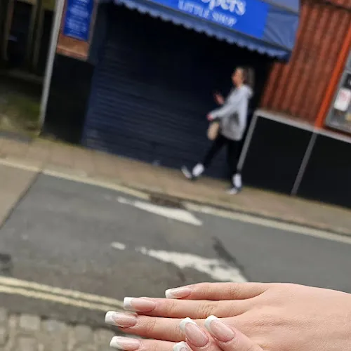 1 - Devon nails salon