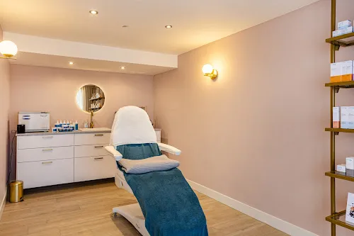 2 - Diamond Beautysalon