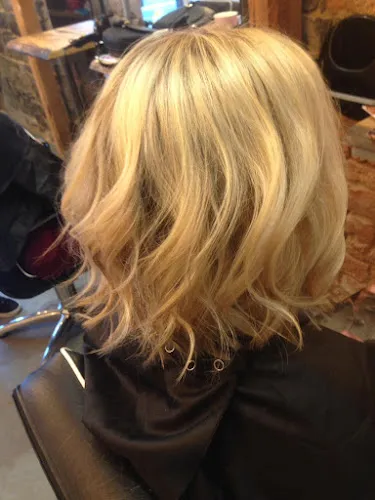 7 - Diamond Hair and Beauty