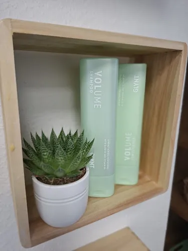 6 - Diamond Nails & Spa