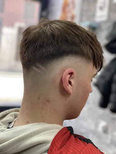 8 - Diar`s Barbershop