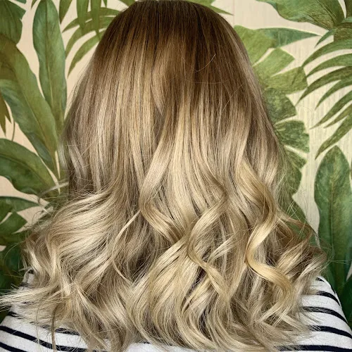 5 - Dimples Beauty Salon