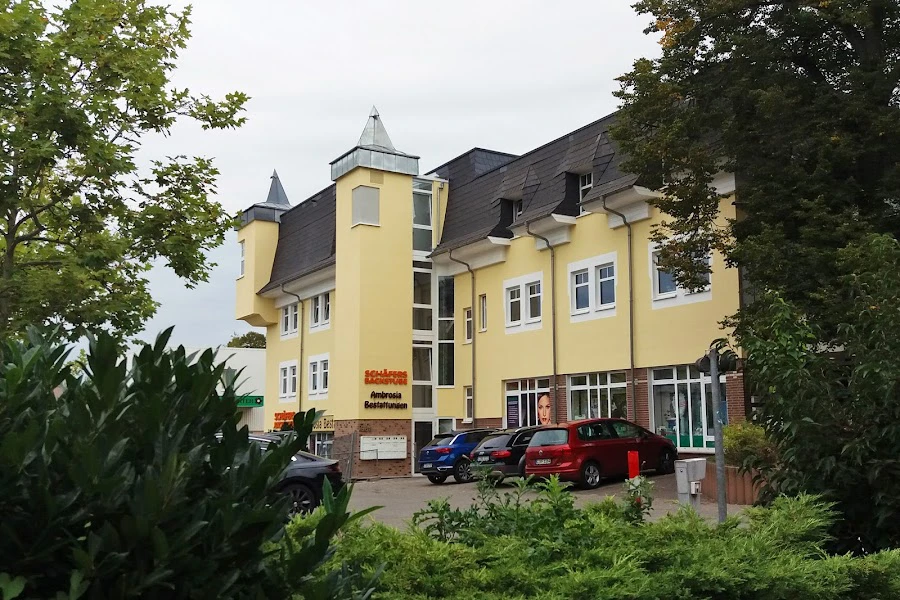 1 - Dipl.-Med. Barbara Held